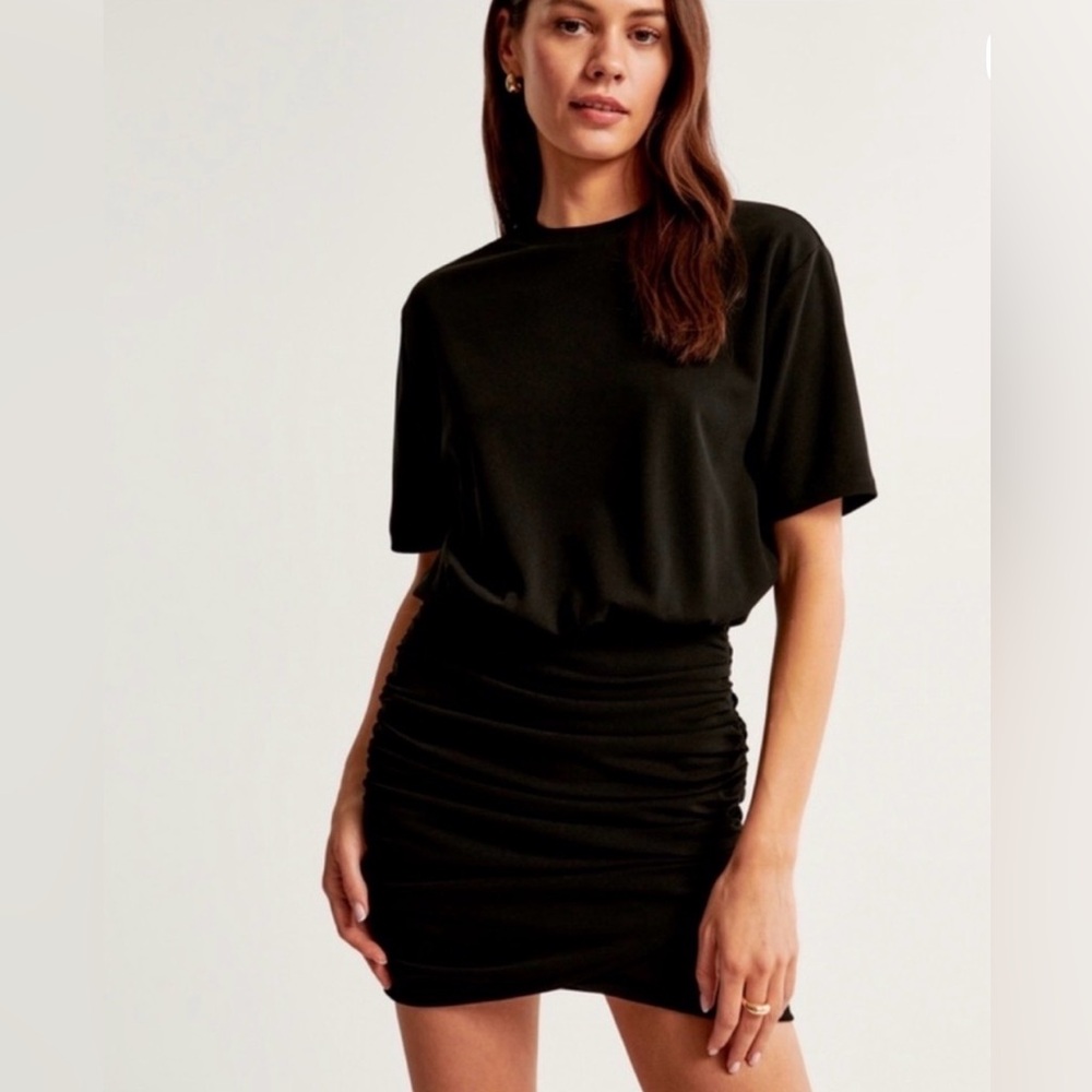 Abercrombie & Fitch Elegant Black Mini Dress